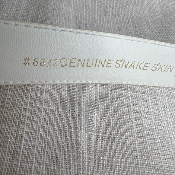 Vintage 80s Size Medium Beige Snakeskin Leather Belt Gold Buckle Classic - Picture 9 of 9